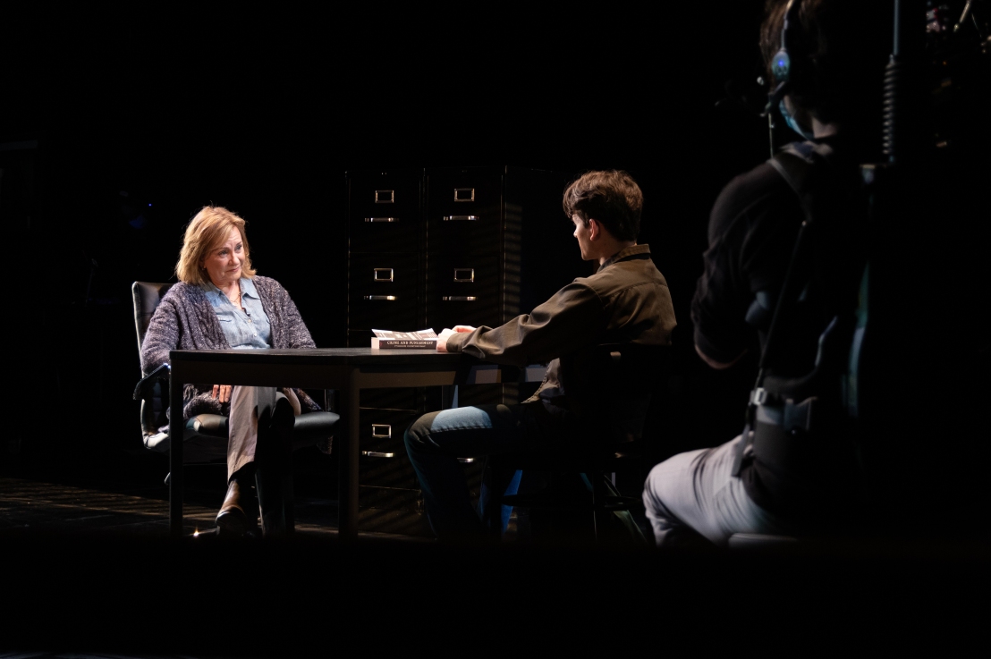 Review: THE SOUND INSIDE at Goodman Theatre