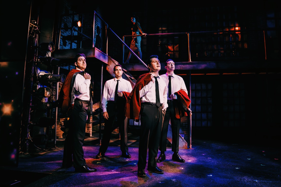 Review: JERSEY BOYS at Mercury Theater Chicago